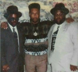 Larry Hoover with friends in The Statesville Prison. 